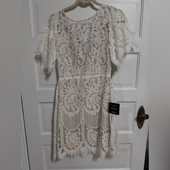 NWT lace detail white dress - Picture 1 of 5